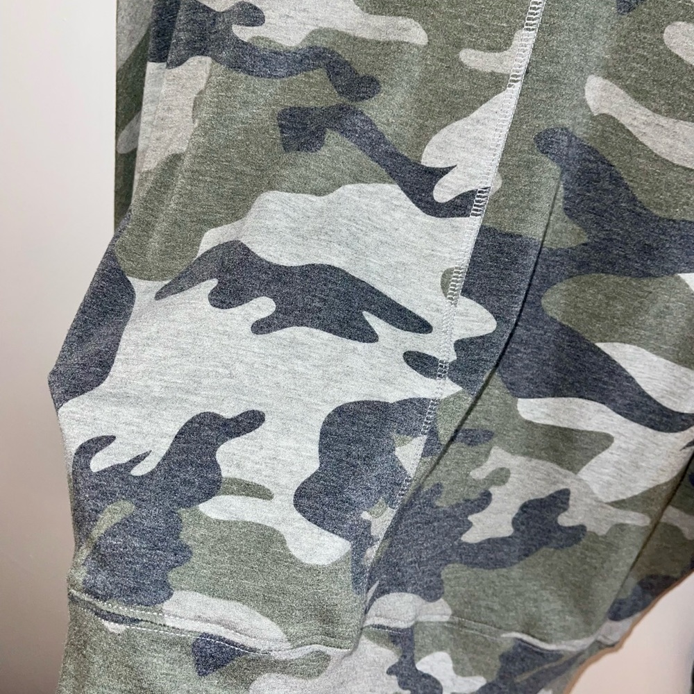 Army Print Top - Picture 4 of 5
